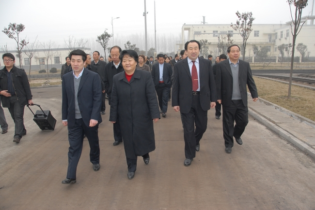 金乡县政协十届五次常委会在霄云煤矿胜利召开