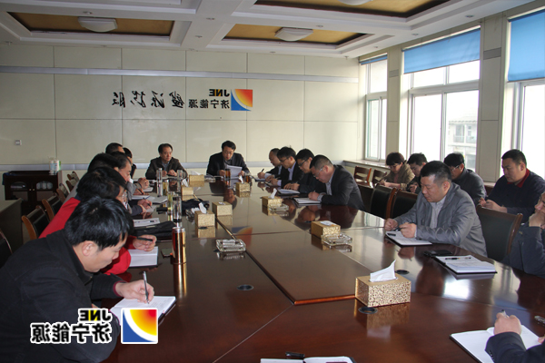 朱家峁煤矿班车开到了济宁家门口