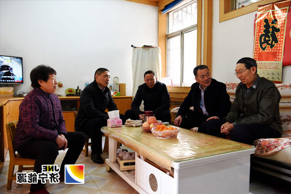 金桥煤矿情牵困难党员&nbsp;&nbsp;心系职工冷暖