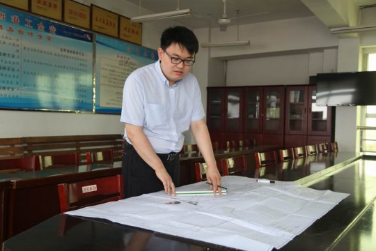 优秀技术人员事迹丨用技术在煤海作帆  在干事创业中乘风破浪