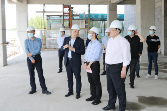 张猛带队到济宁港航大厦、主城区水上服务区项目现场调研指导工作