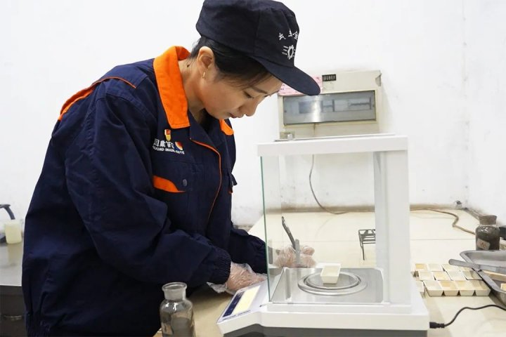 劳动者说丨孔令媛：“小荷才露尖尖角”，前进路上不停步