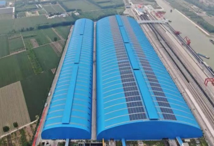 储煤能力30万吨！梁山港3#堆场封闭煤棚竣工投用