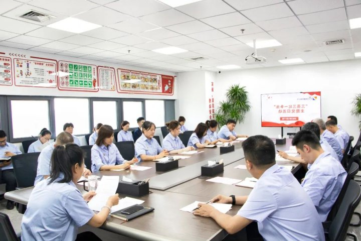 济宁能源各企业积极开展“三亮三比一争当”活动