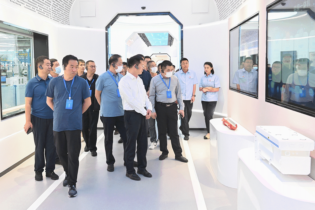 1685164644162352.gif 640 (1).gif