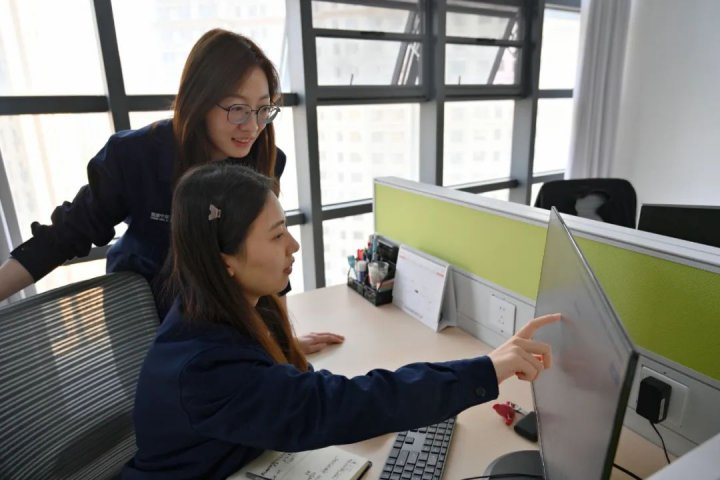 季度之星丨张旭：招标战线上的“铁娘子”