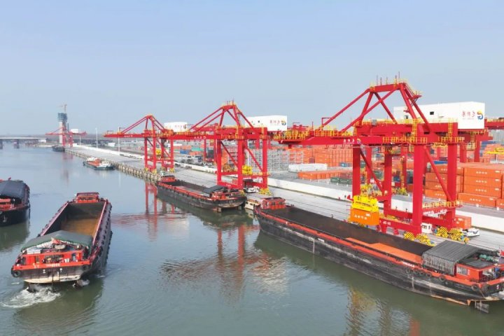 扬帆续航！济宁能源“港口企业”新年开局作业忙