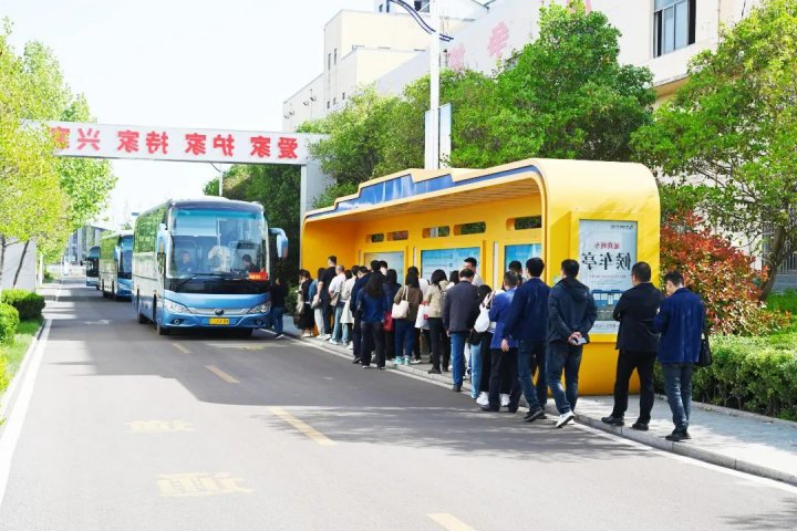霄云煤矿多措并举促PA视讯“落地生根”