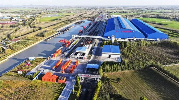 向国庆节献礼丨梁山港9月份集疏港量双突150万吨