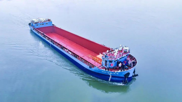 新能船业“6006”纯电动力运输船圆满完成试航