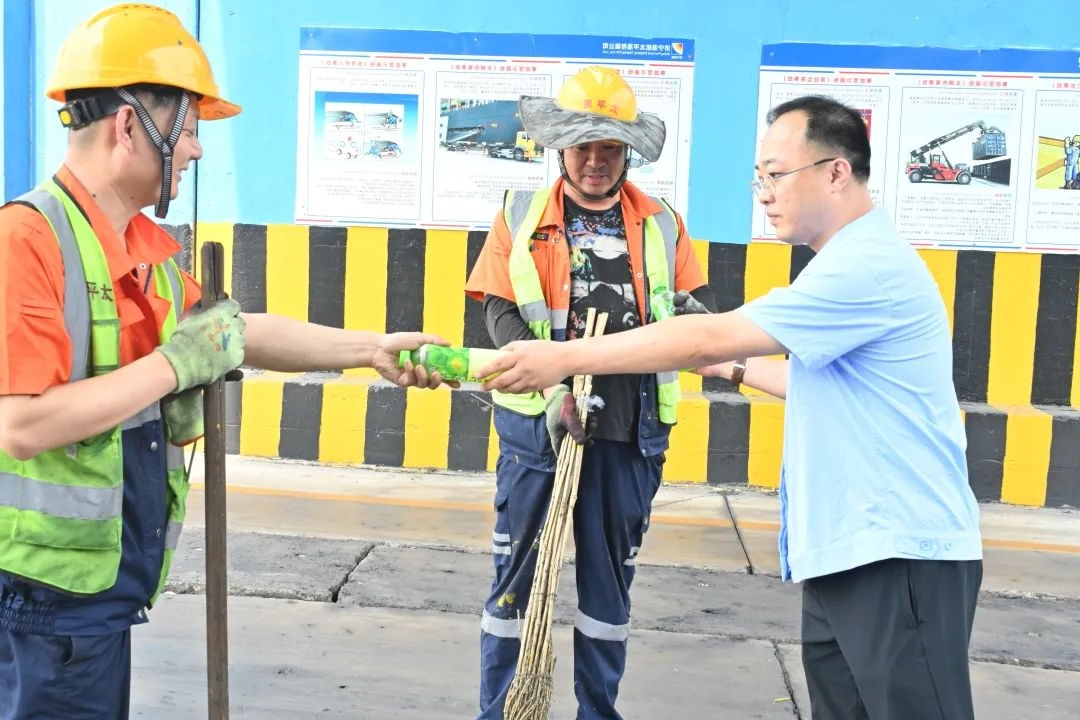 1750301076728140.jpg 01.jpg