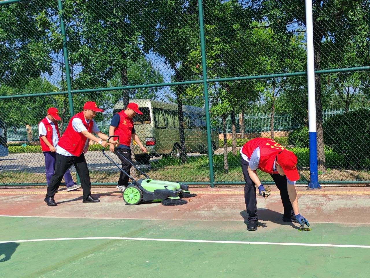 1752040569461687.jpg 4be3945a5f2f6905ae07cc16abe78e8c.jpg