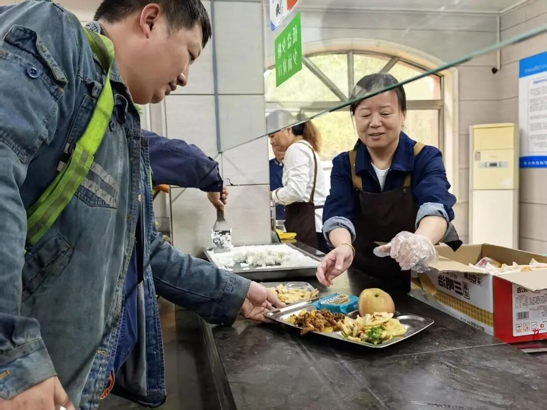 1759908953116598.jpg 04.jpg