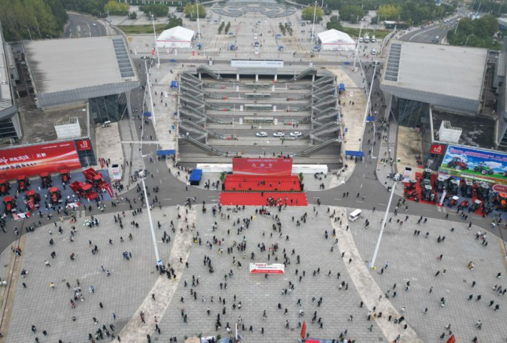 济宁能源集团亮相武汉农机盛会